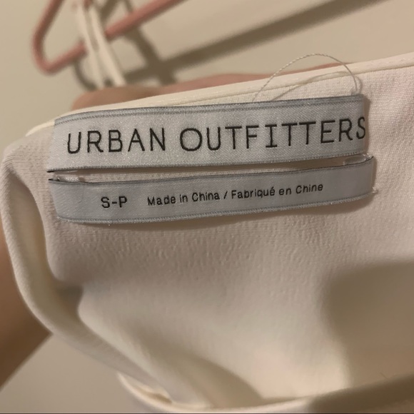 URBAN OUTFITTERS WHITE STRAPPY BACK CAMI (ADRIANA) - Picture 6 of 9